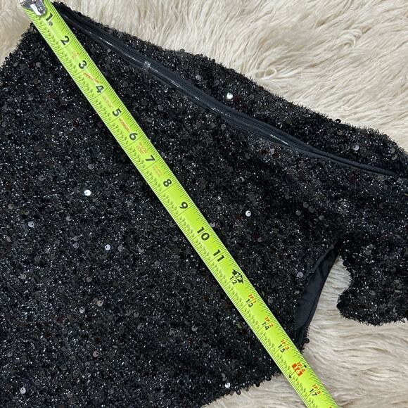 Black Sequin One-Shoulder Maxi Dress - Picture 10 of 13